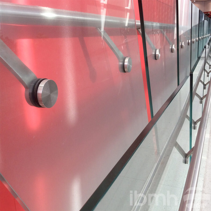 Importar Herrajes para Escaleras en Cristal de China 