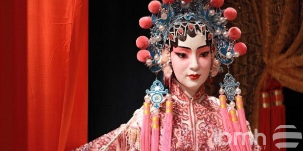 China's Performing Arts with More Tradition and Culture